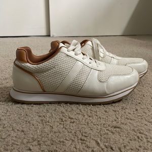 Banana Republic leather sneaker